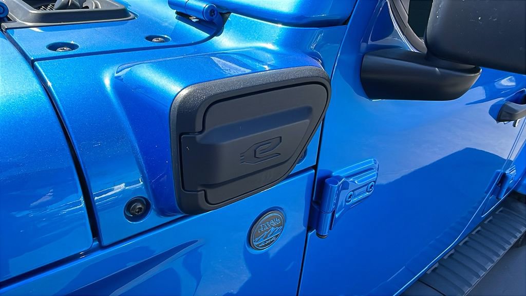 Used 2024 Jeep Wrangler Unlimited w/ Convenience Group image 10