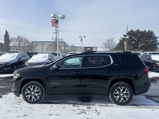 Used 2023 GMC Acadia SLT w/ Technology Package image 8