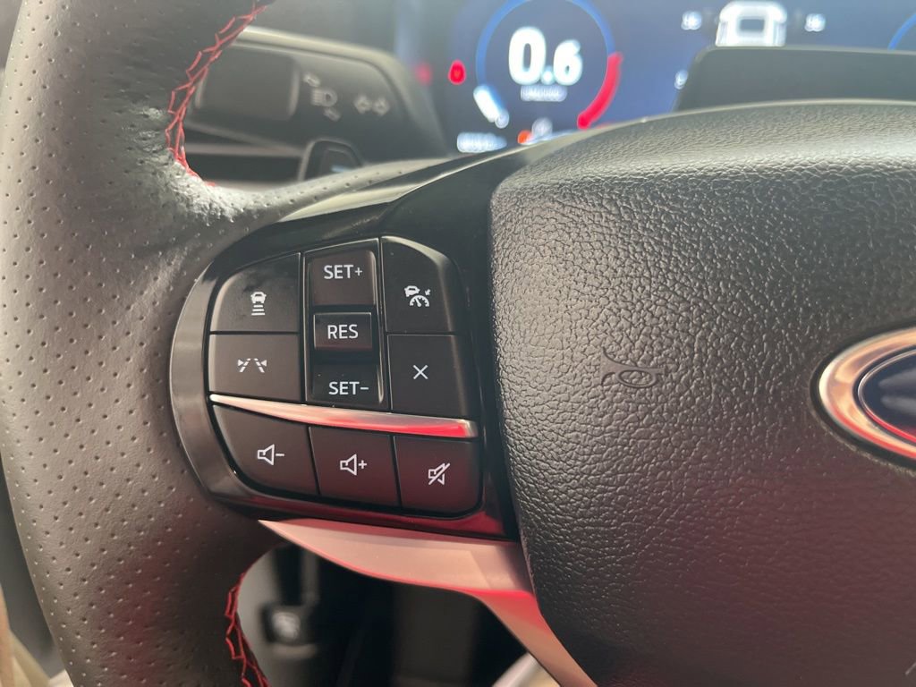 Used 2025 Ford Explorer ST image 18