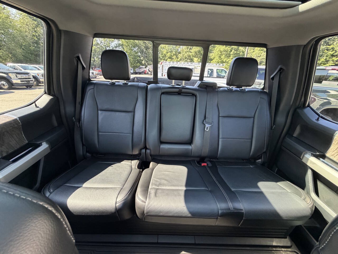 Used 2017 Ford F250 Lariat w/ Lariat Ultimate Package AWD/4WD image 40