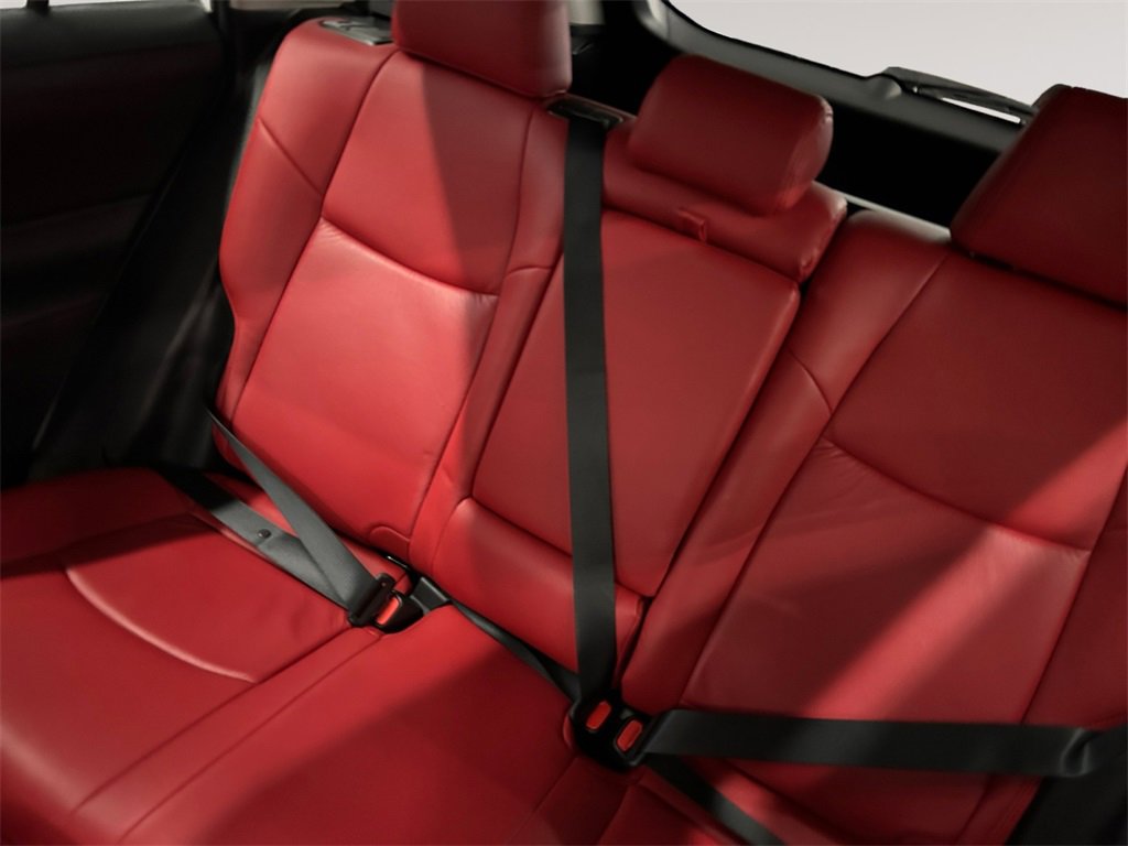 Used 2021 Toyota RAV4 LE image 13