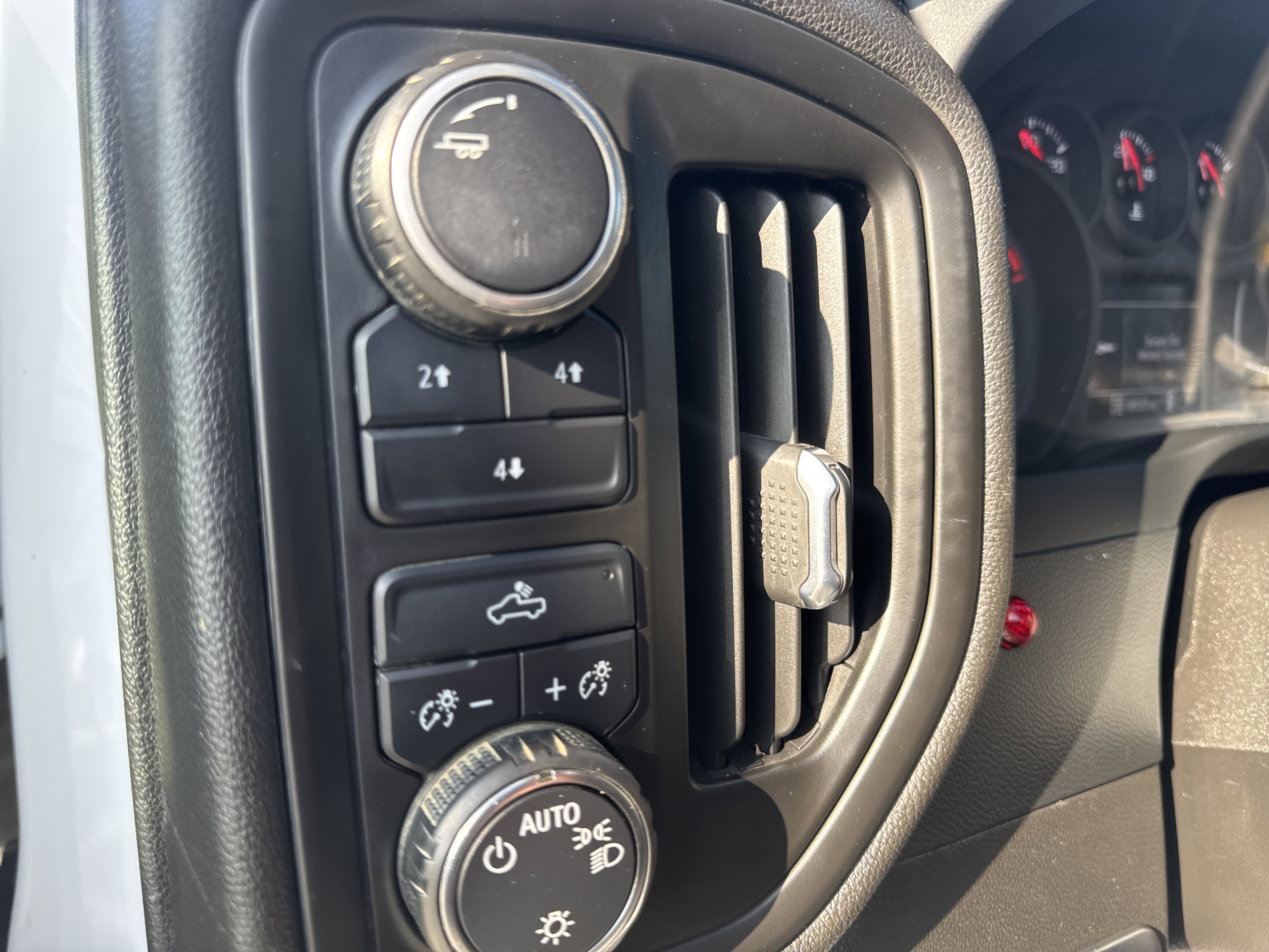 Used 2022 Chevrolet Silverado 3500 W/T w/ WT Convenience Package AWD/4WD image 19