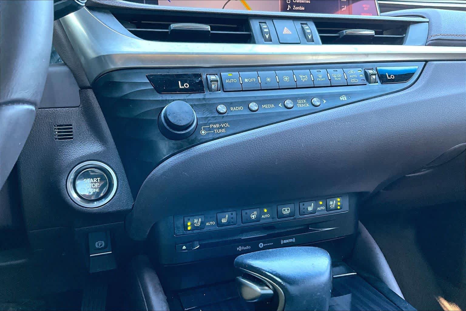 Used 2020 Lexus ES 350 w/ Accessory Package 2 FWD image 35