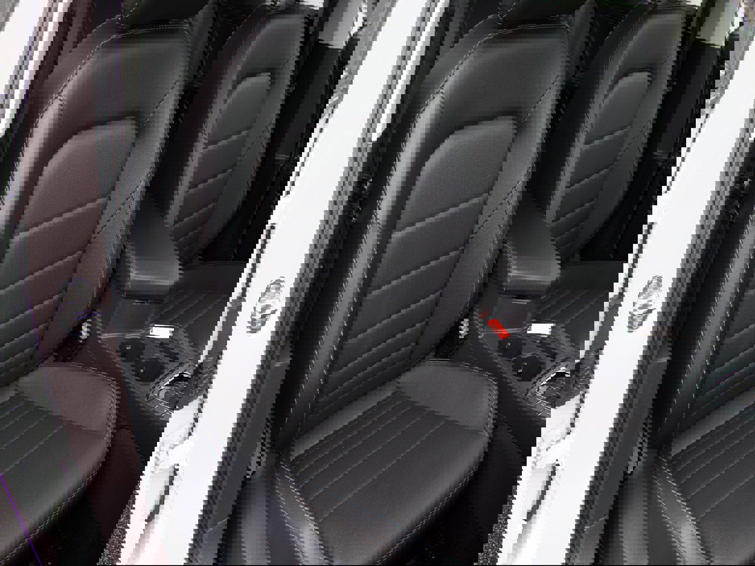 Used 2021 Volkswagen Jetta SE image 36