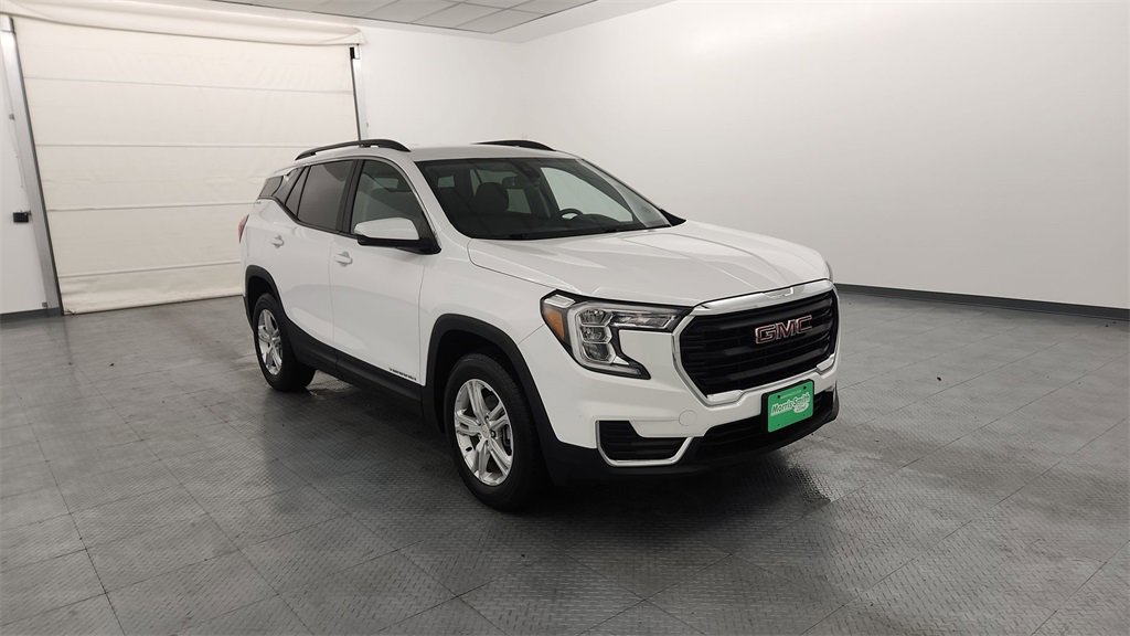 Used 2023 GMC Terrain SLE w/ Driver Convenience Package