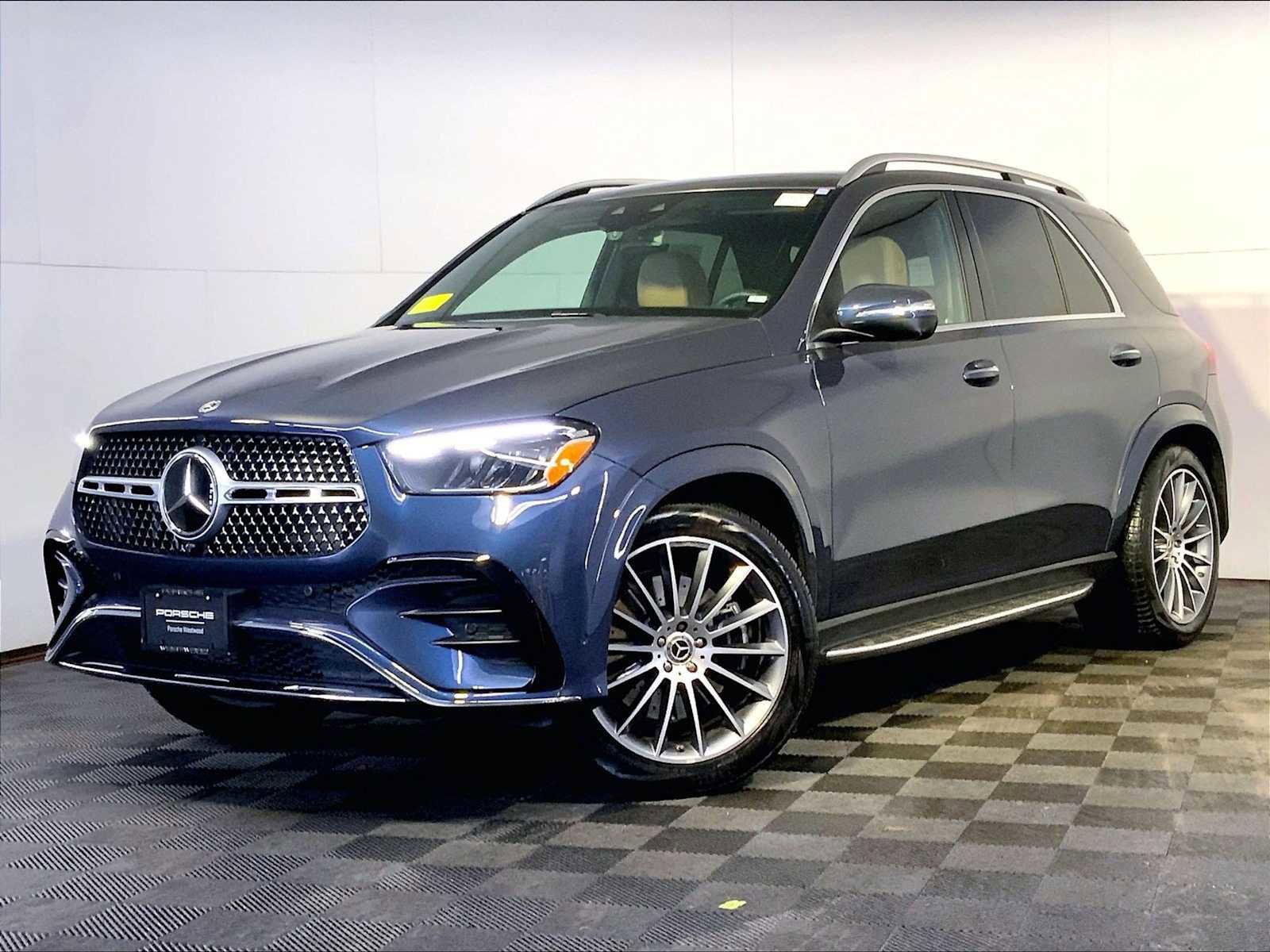 Used 2025 Mercedes-Benz GLE 450 4MATIC image 1