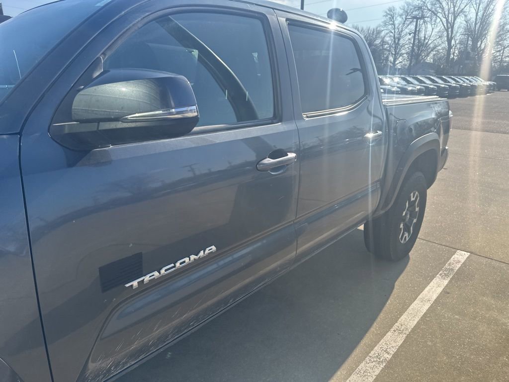 Used 2021 Toyota Tacoma TRD Sport image 8