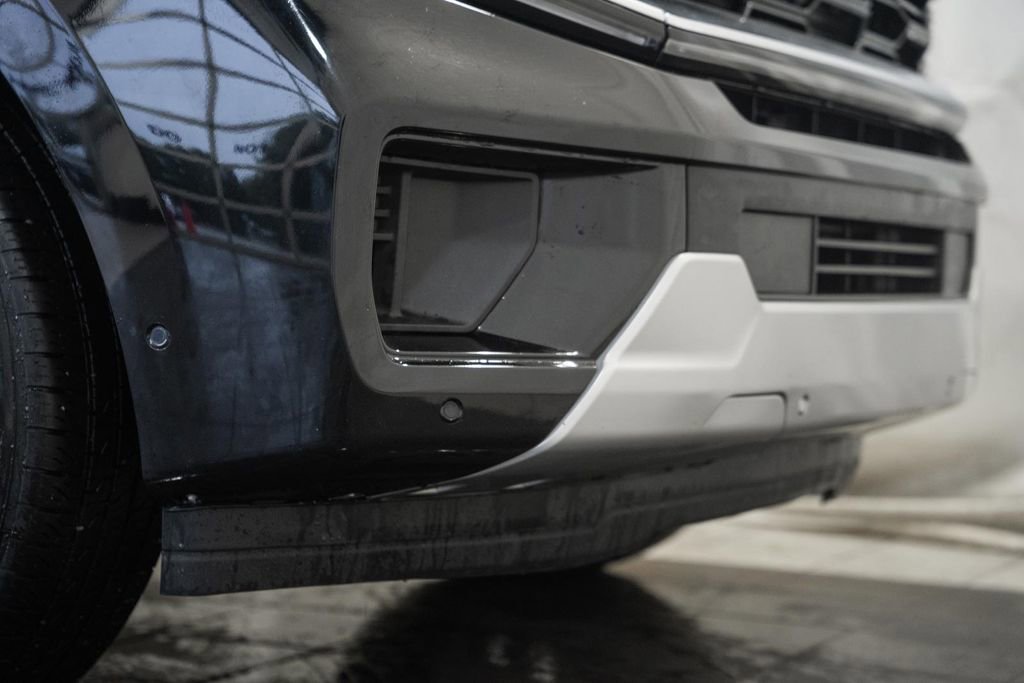Used 2025 Ford Expedition Max Platinum AWD/4WD image 23