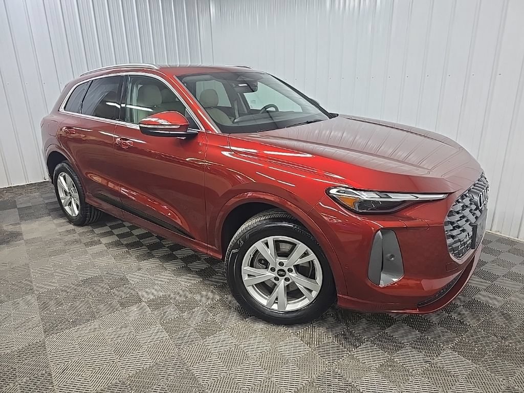 Used 2025 Audi Q5 Premium AWD/4WD image 7