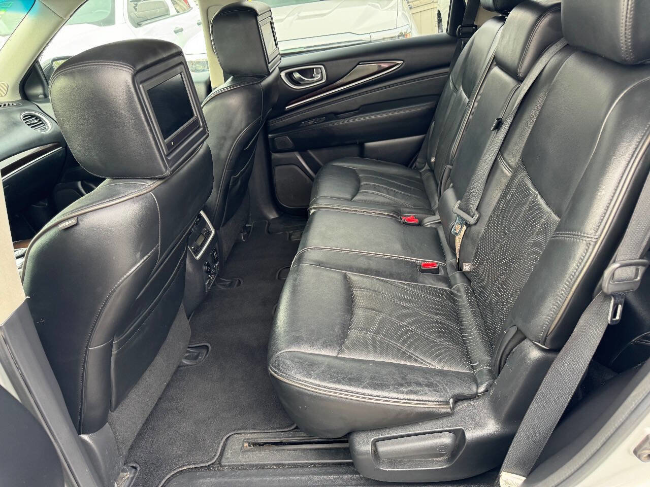 Used 2015 INFINITI QX60 AWD Hybrid w/ HEV Deluxe Touring Package image 12