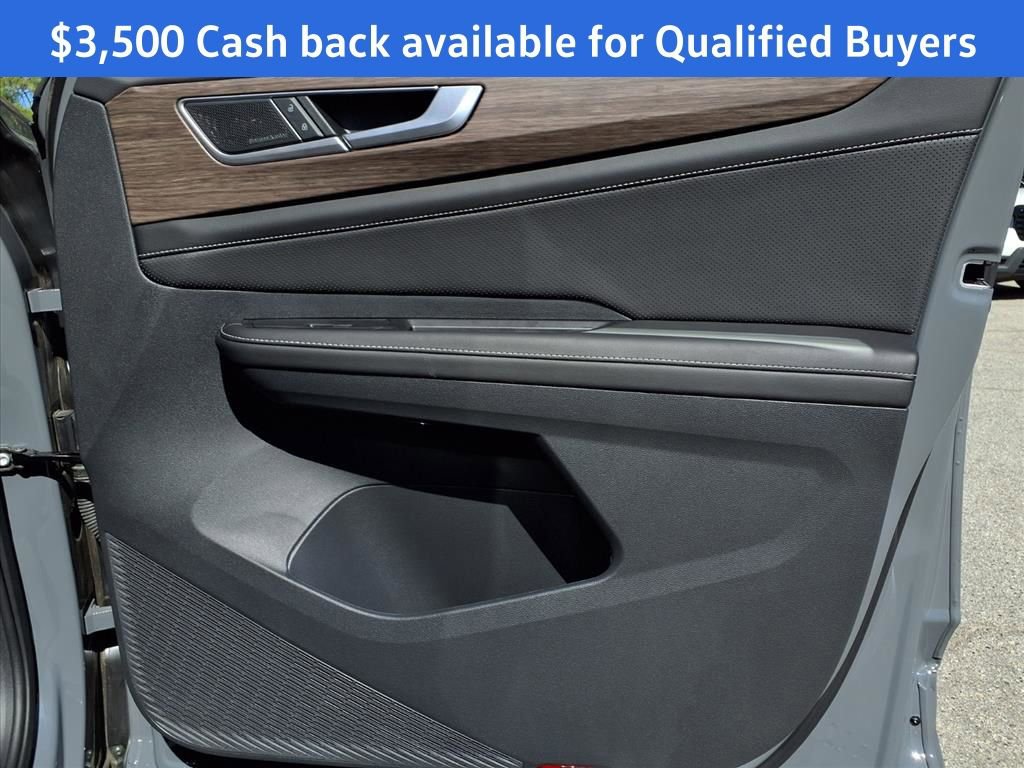 New 2025 Volkswagen Atlas SEL Premium R-Line image 24