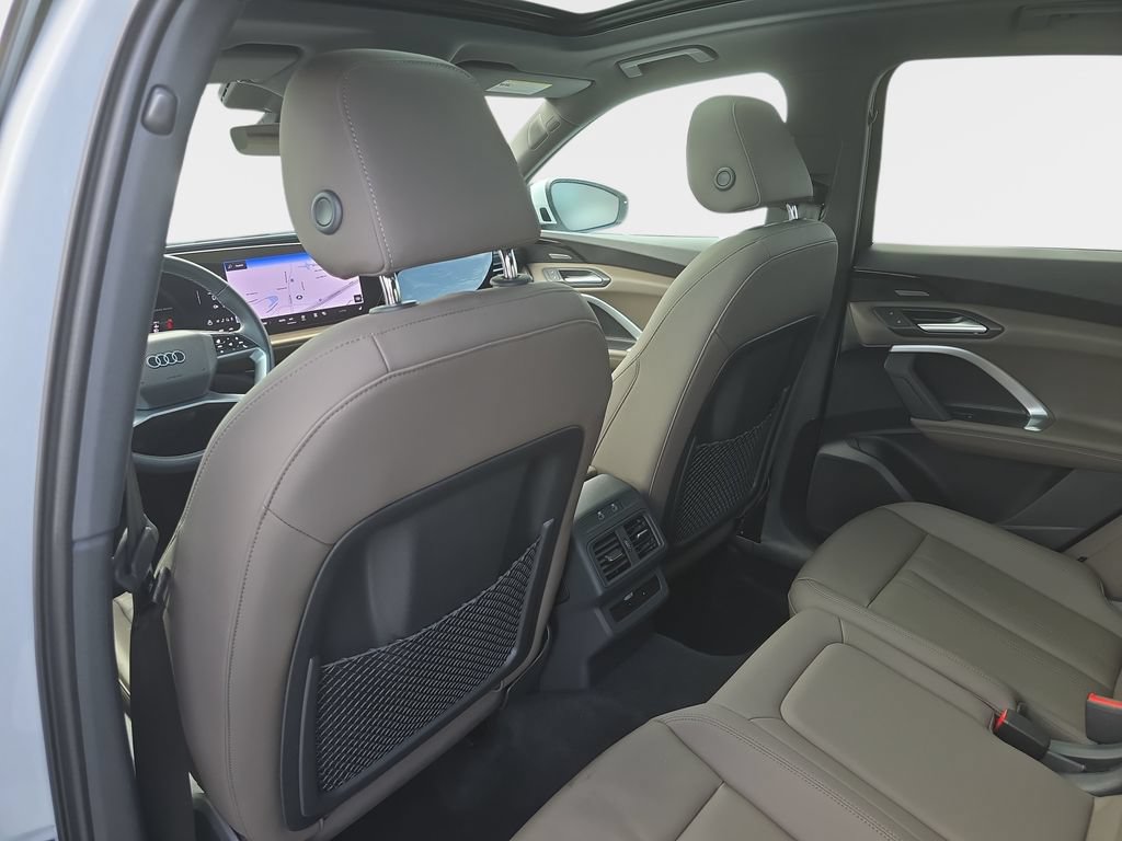 Certified 2025 Audi Q5 Premium w/ Premium Plus AWD/4WD image 10