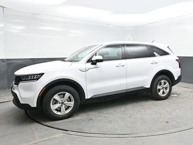 Used 2023 Kia Sorento LX AWD/4WD image 3