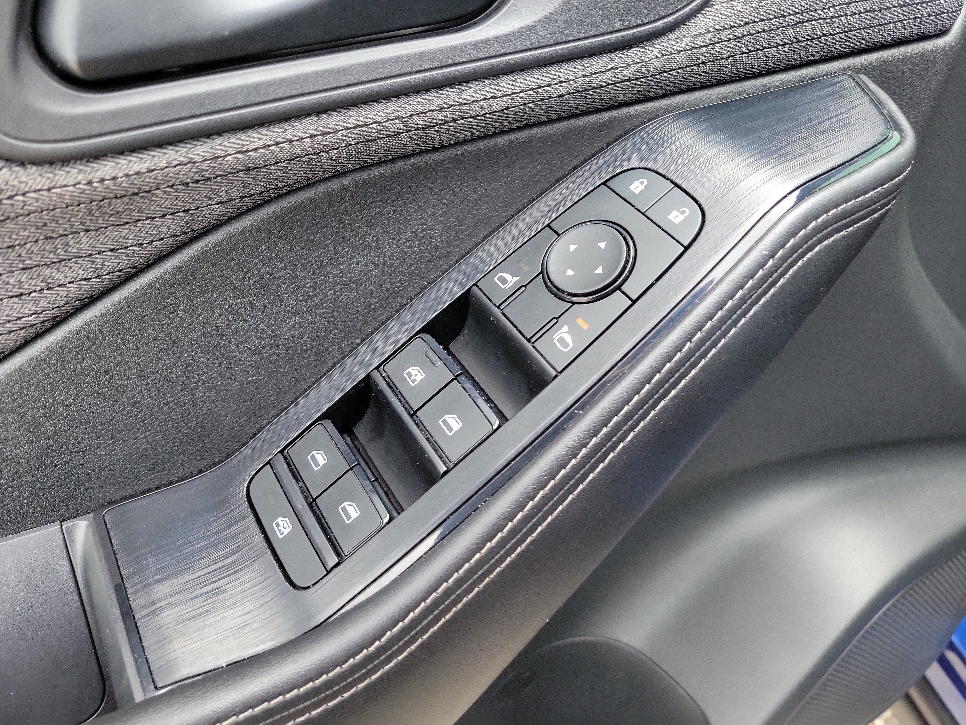 Certified 2022 Nissan Rogue S FWD image 16