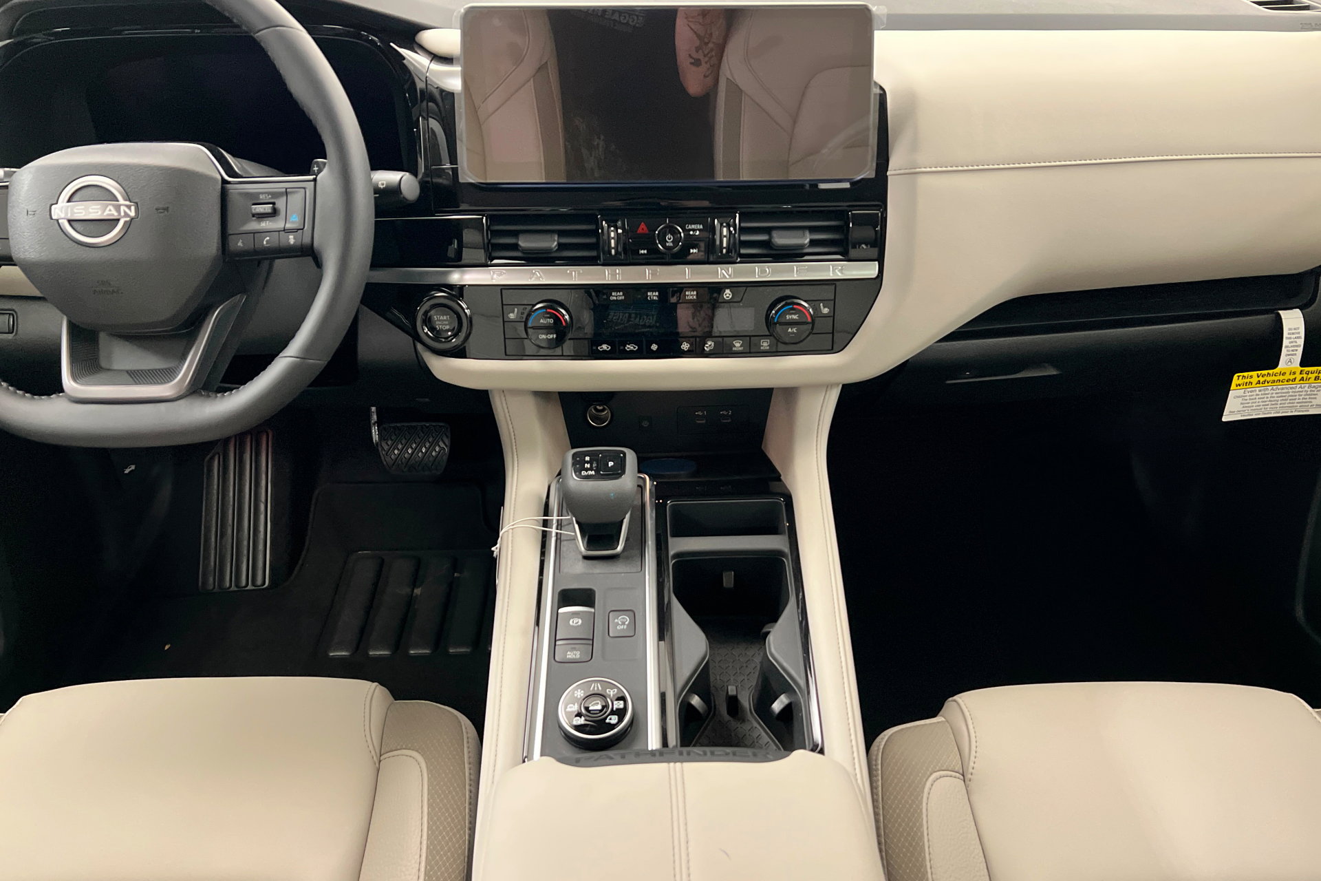 New 2026 Nissan Pathfinder SL image 13