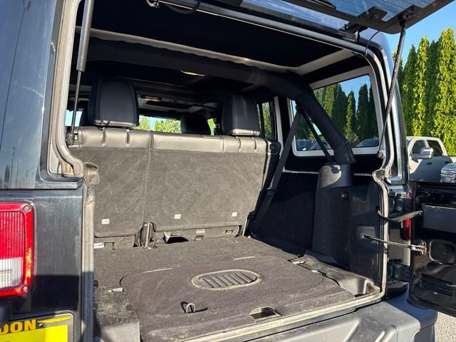 Used 2017 Jeep Wrangler Unlimited Rubicon AWD/4WD image 15