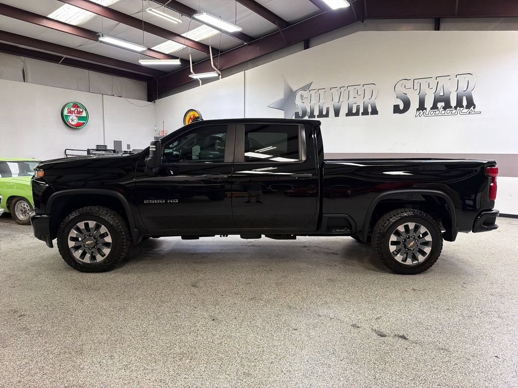 Used 2023 Chevrolet Silverado 2500 Custom w/ Custom Value Package AWD/4WD image 3