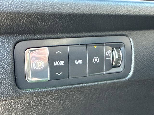 Used 2025 Chevrolet Traverse RS w/ LPO, Floor Liner Package image 30