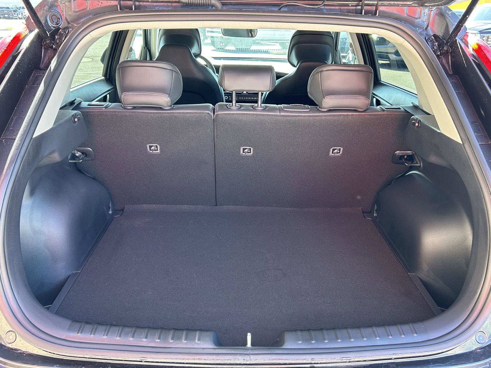 Used 2025 Kia Niro EX image 16