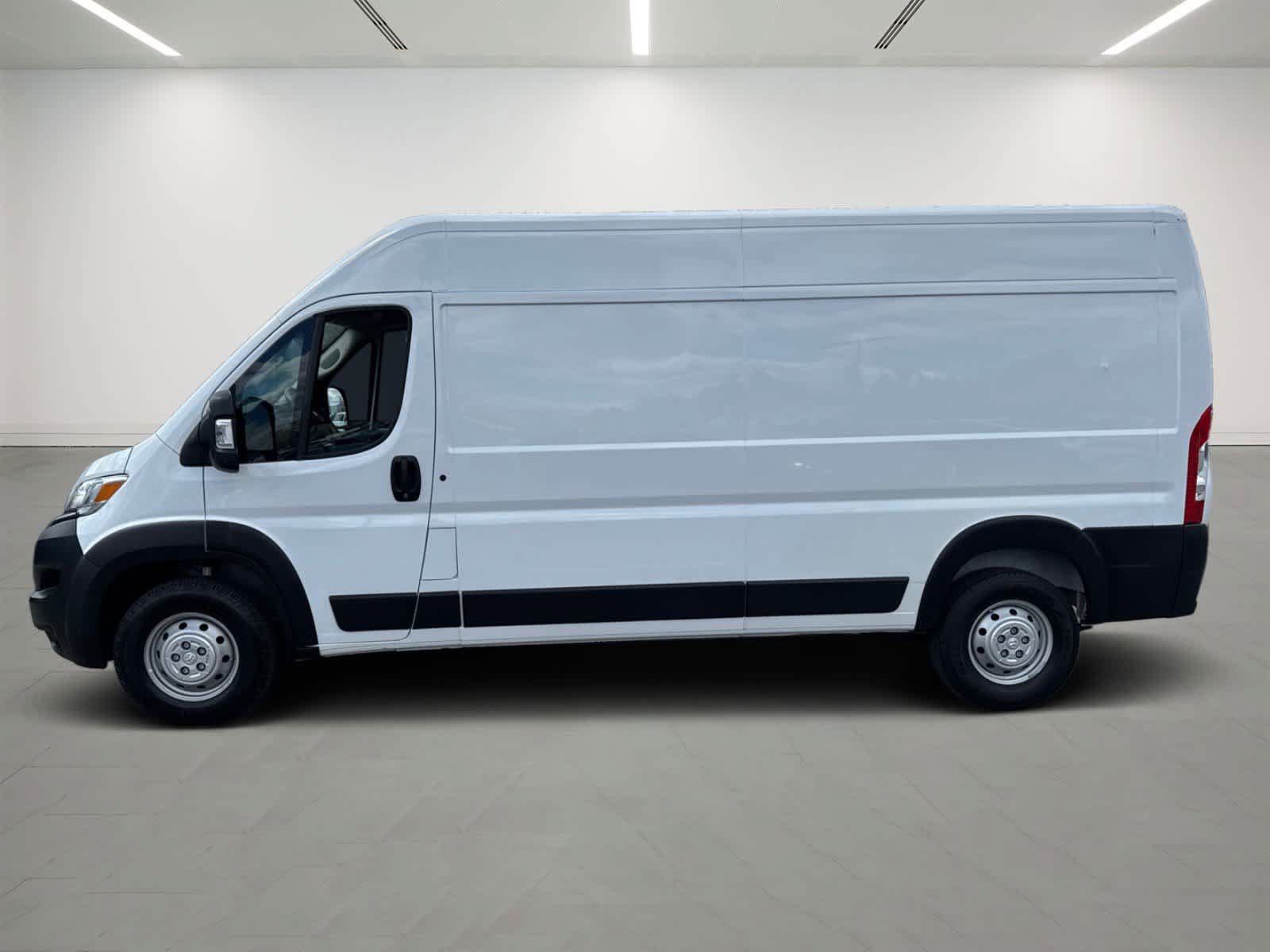 Used 2023 RAM ProMaster 2500 FWD image 3