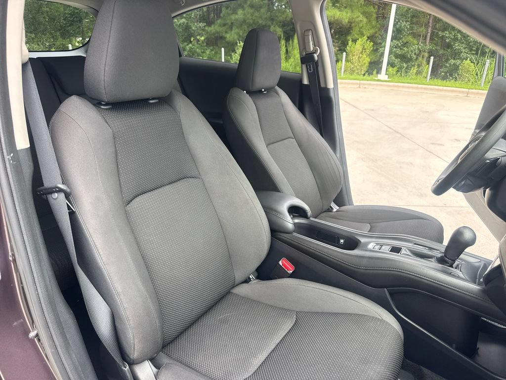 Certified 2022 Honda HR-V EX image 35