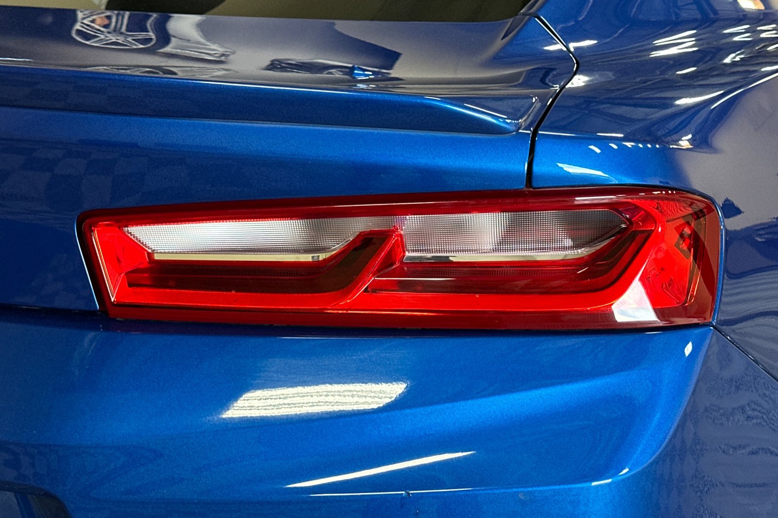 Used 2016 Chevrolet Camaro LT RWD image 46
