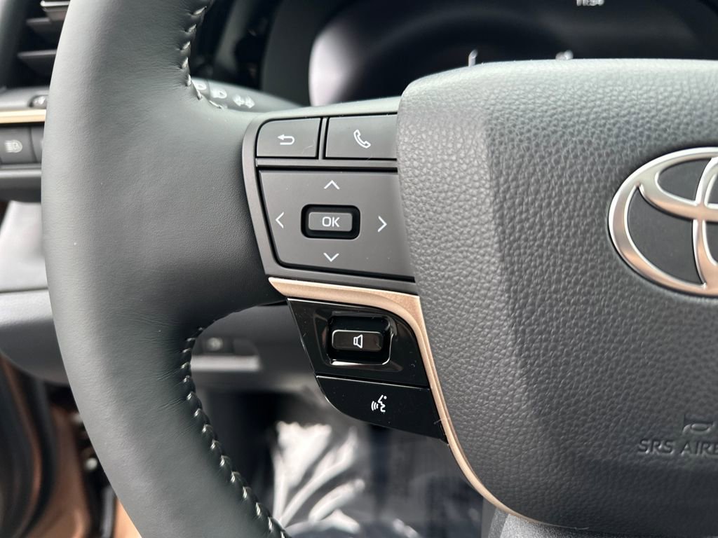 New 2025 Toyota Crown Signia image 19