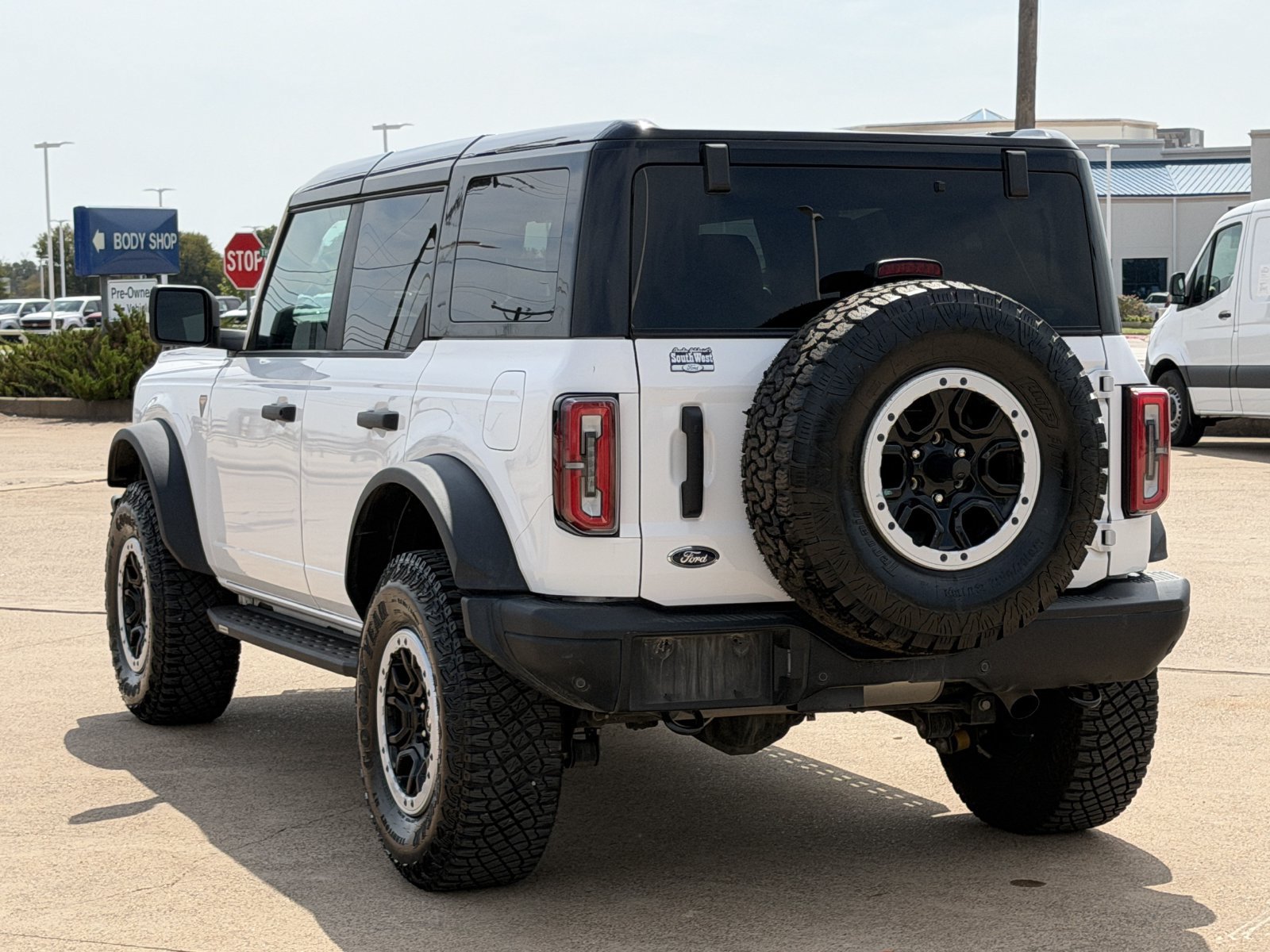 Used 2024 Ford Bronco Badlands AWD/4WD image 6