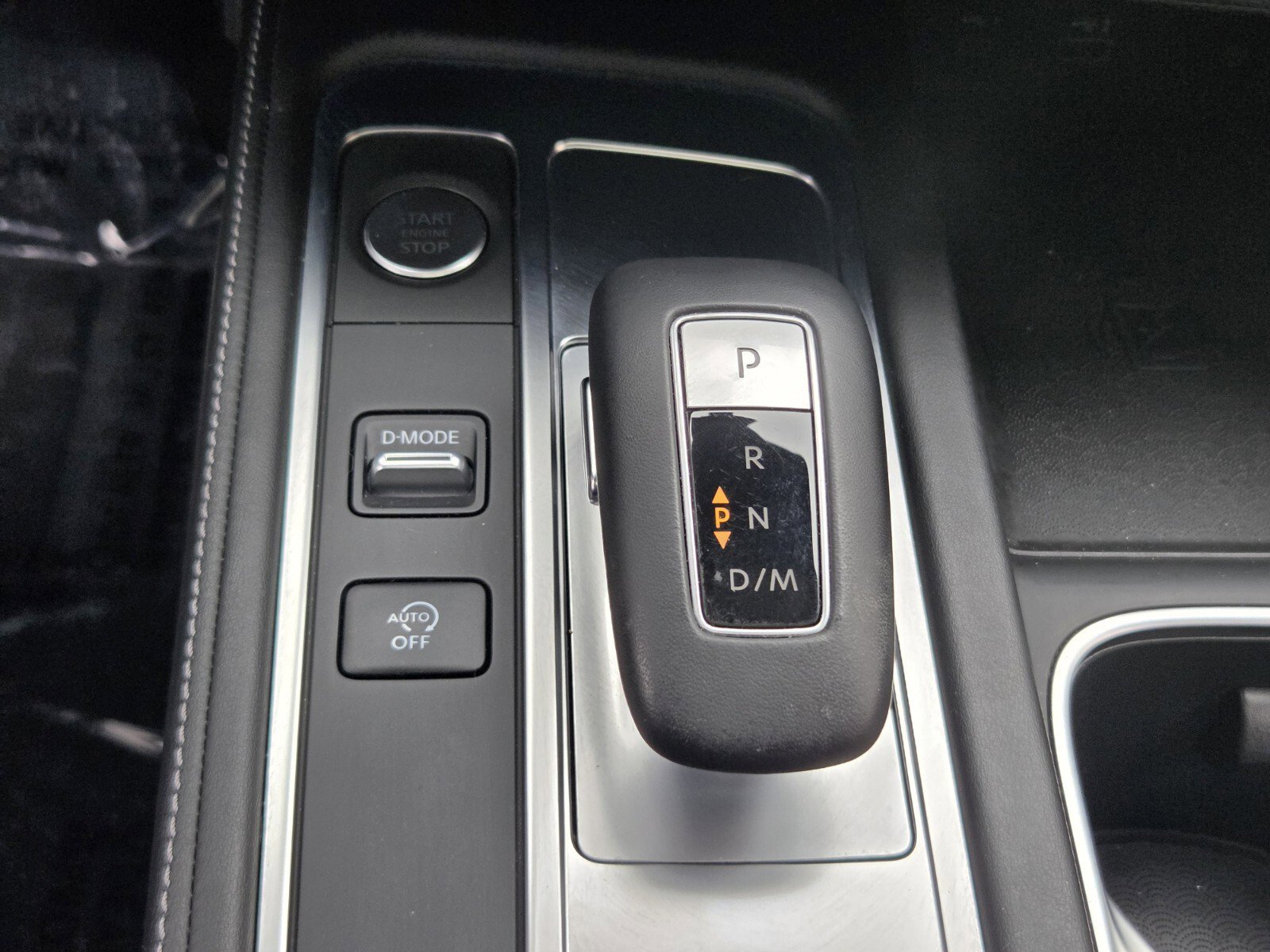 Used 2023 INFINITI QX60 Luxe w/ Cargo Package AWD/4WD image 19