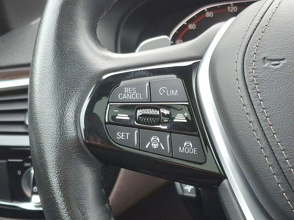 Used 2022 BMW 540i xDrive w/ Executive Package image 23