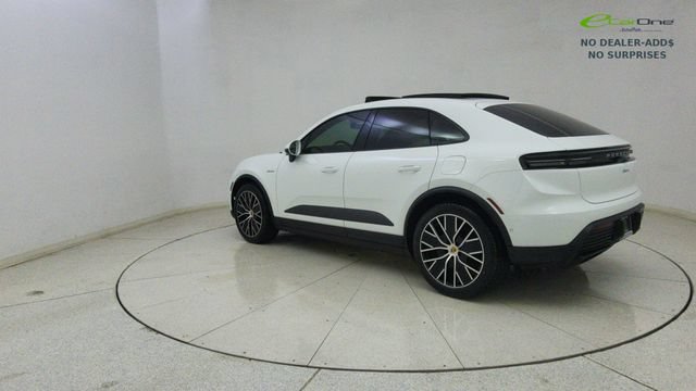 Used 2025 Porsche Macan Electric RWD image 71