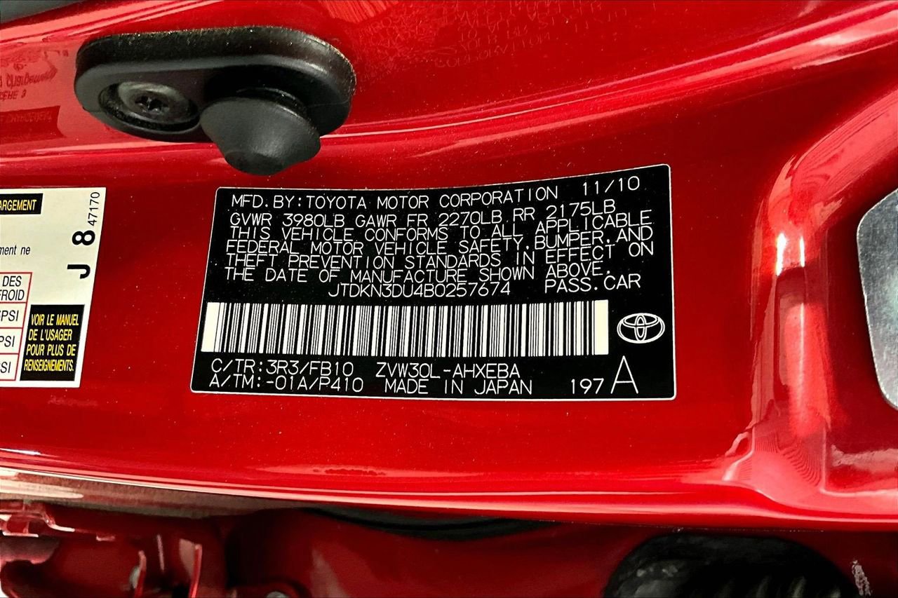 Used 2011 Toyota Prius Three w/ Solar Roof Pkg image 8