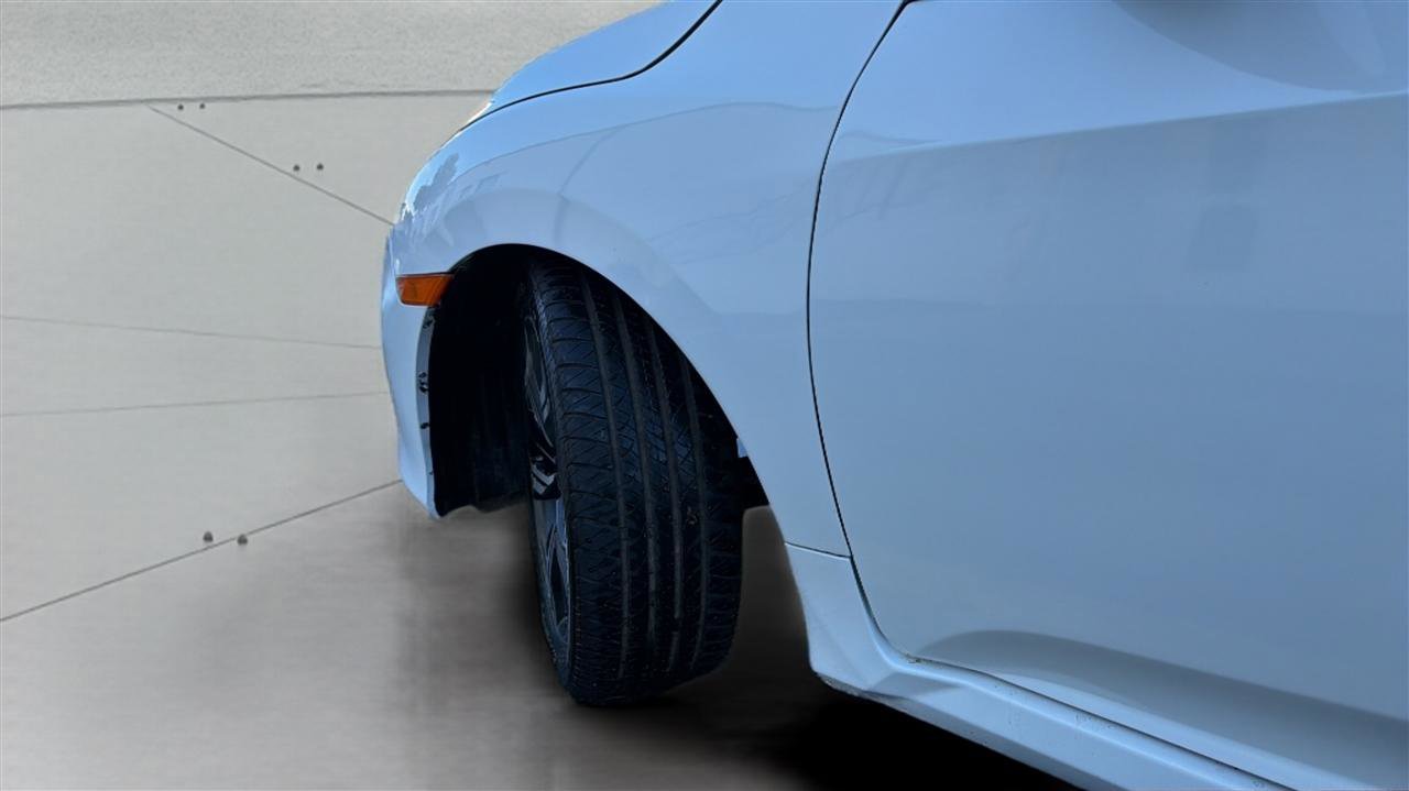 Used 2018 Honda Civic Touring image 33