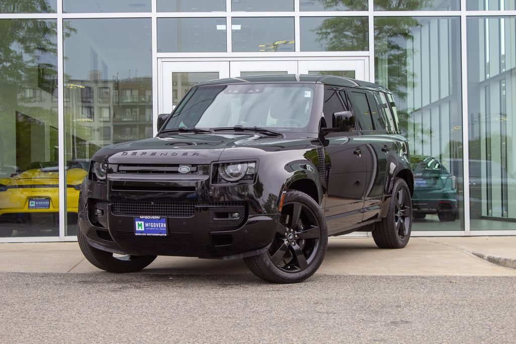 Used 2025 Land Rover Defender 110 V8 AWD/4WD image 1
