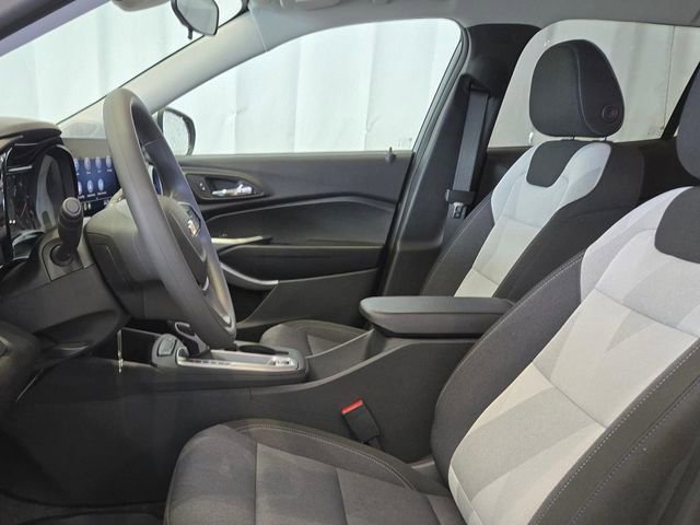 New 2026 Chevrolet Trax LS w/ LS Convenience Package image 8