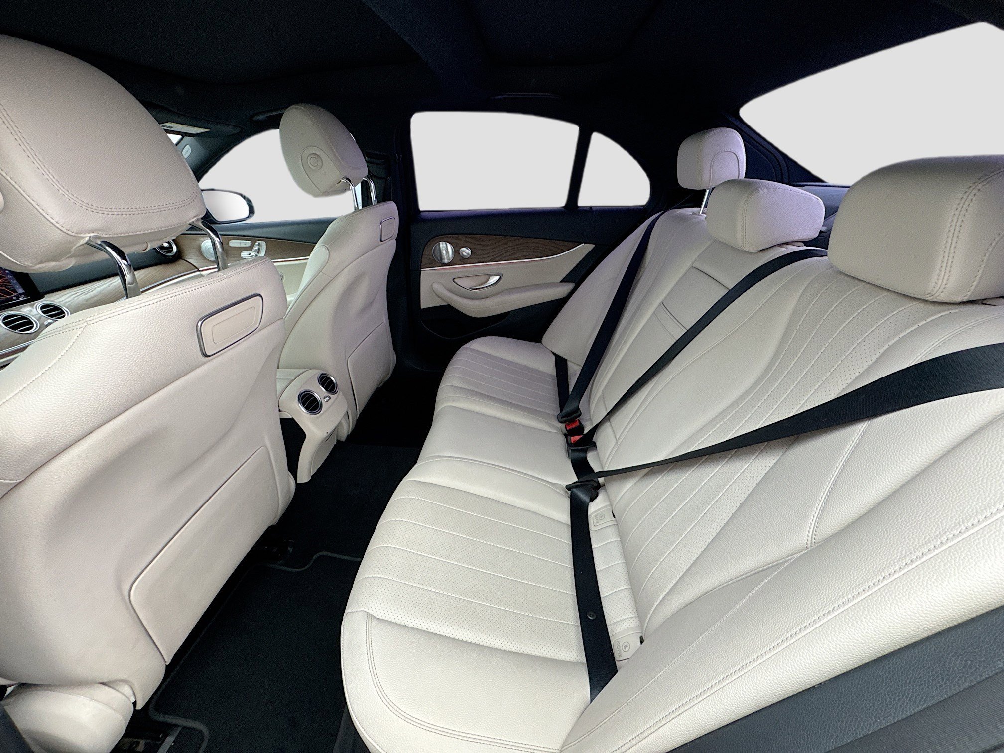 Used 2018 Mercedes-Benz E 300 image 16