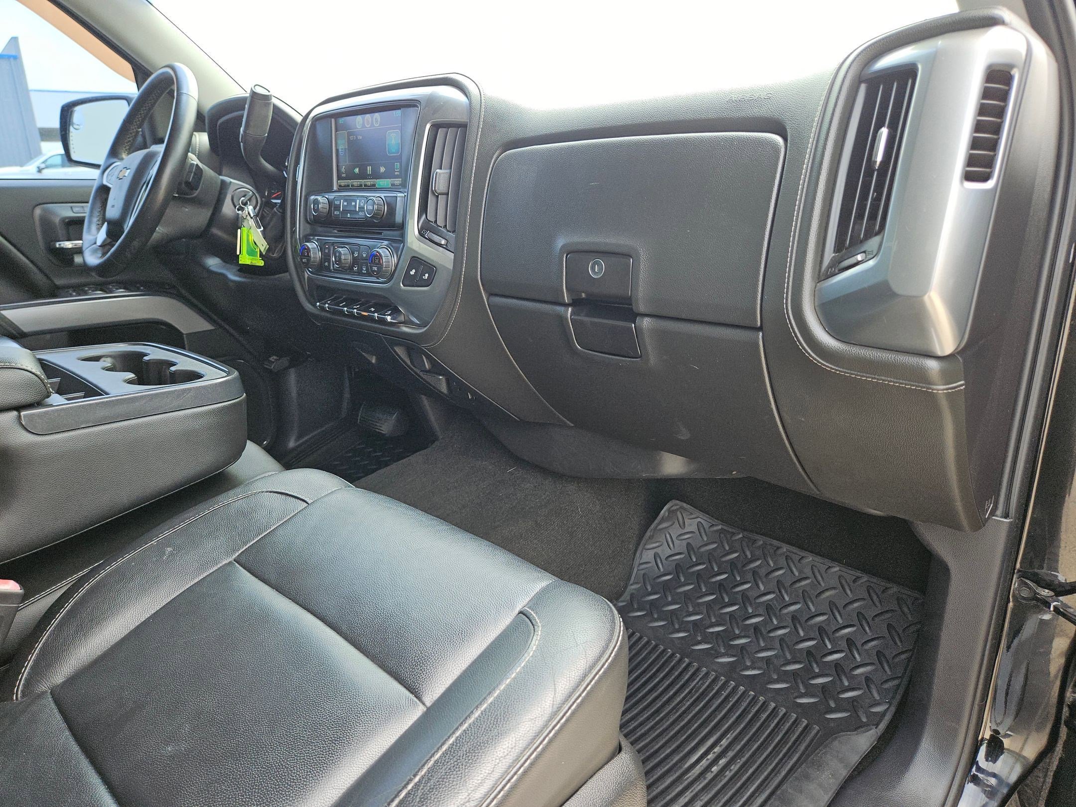 Used 2015 Chevrolet Silverado 1500 LTZ AWD/4WD image 28