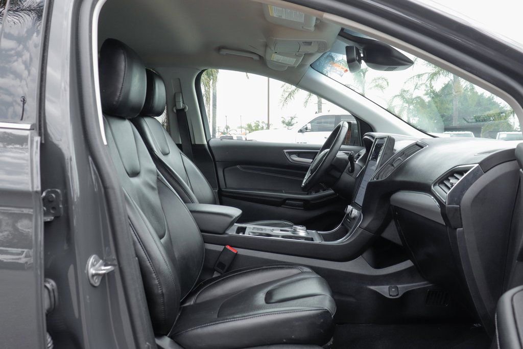 Used 2021 Ford Edge Titanium w/ Cargo Accessory Package image 47