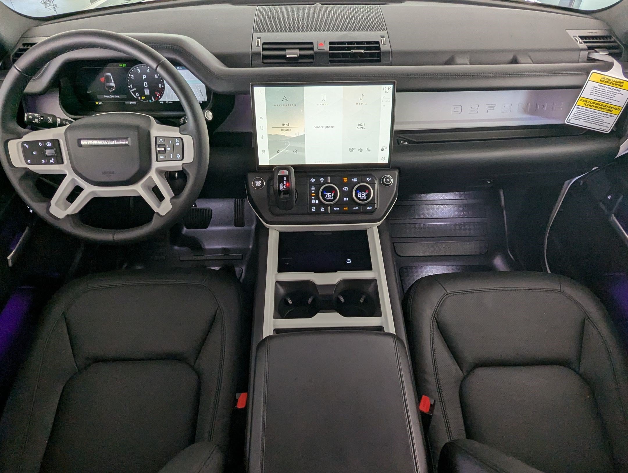 Used 2026 Land Rover Defender 130 X-Dynamic SE AWD/4WD image 16