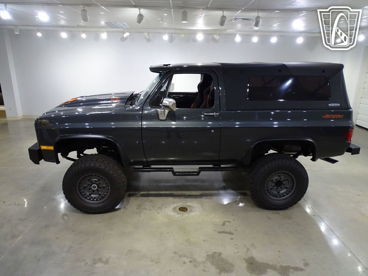 Used 1987 GMC Jimmy 4WD image 6