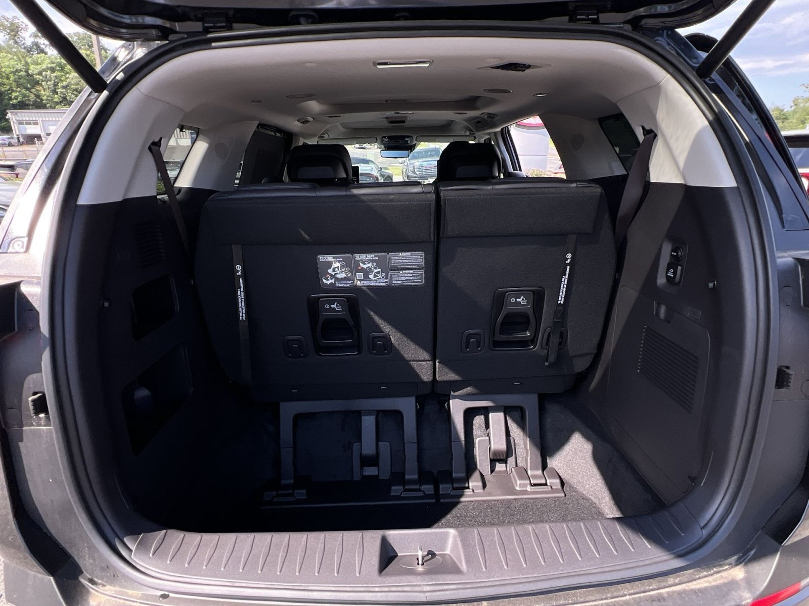 New 2026 Kia Carnival SX Prestige FWD image 36