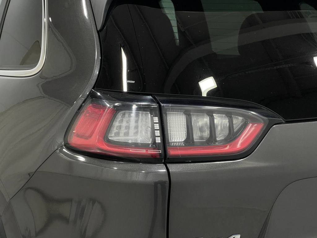 Used 2021 Jeep Cherokee Limited image 33