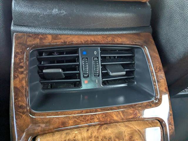 Used 2008 BMW 335i Convertible image 16