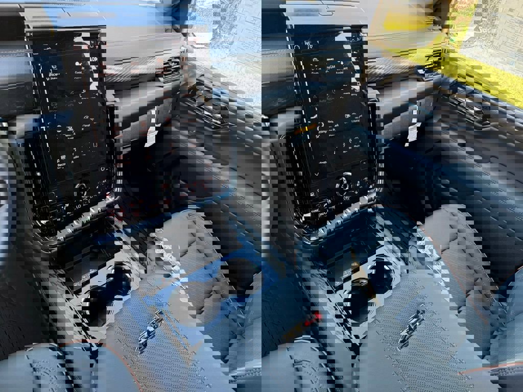 New 2026 GMC Yukon AT4 image 30