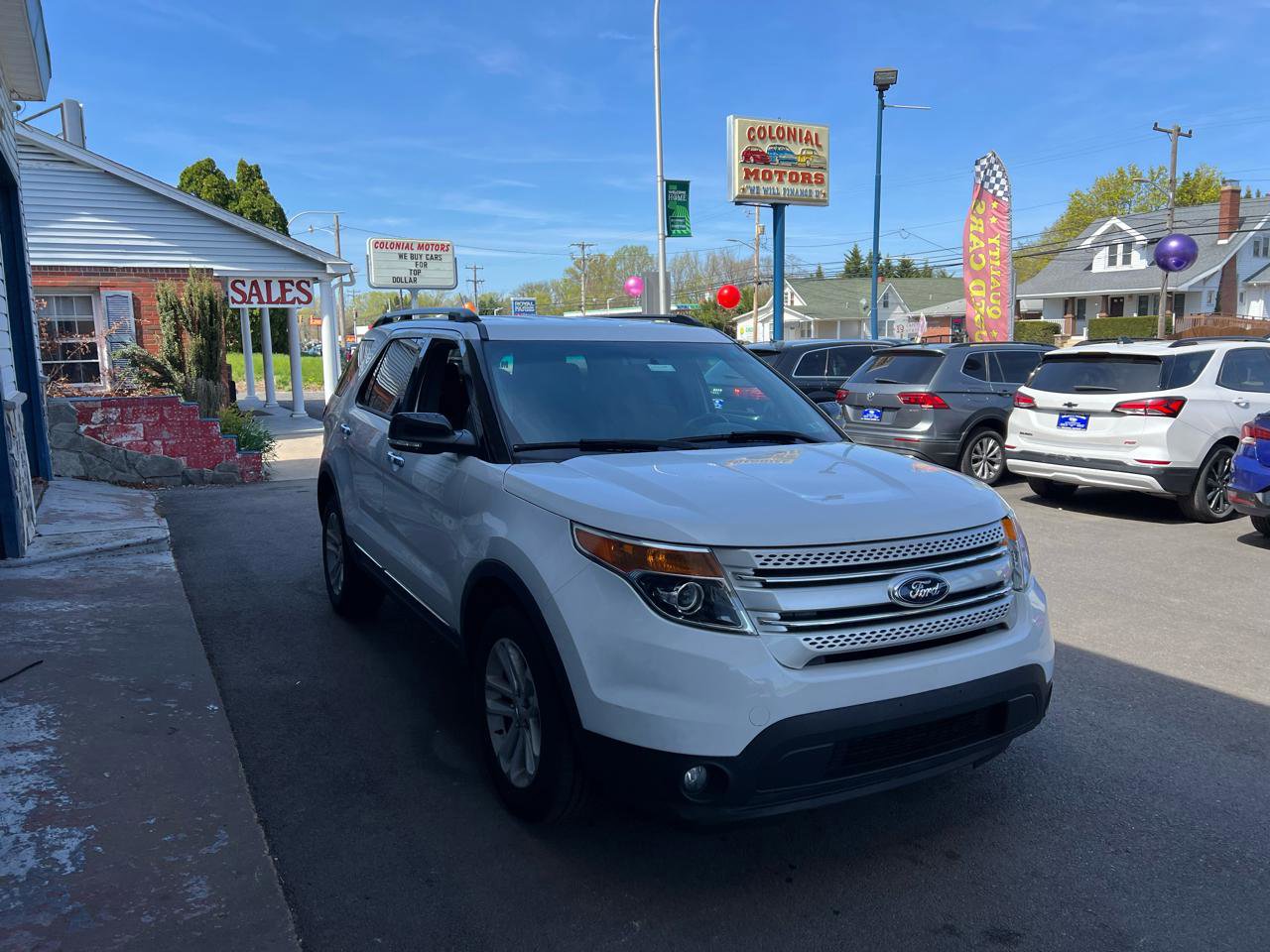 Used 2014 Ford Explorer XLT image 4