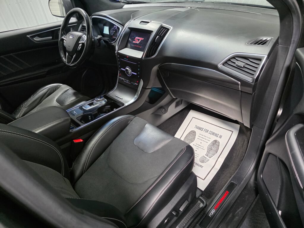 Used 2019 Ford Edge ST w/ Convenience Package AWD/4WD image 7