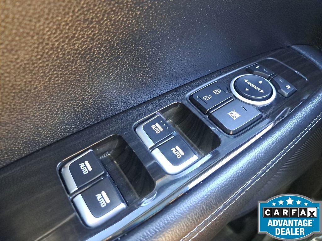 Used 2019 Kia Sorento LX image 28