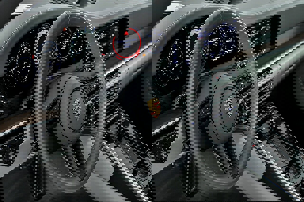 Used 2021 Porsche 911 Carrera image 24