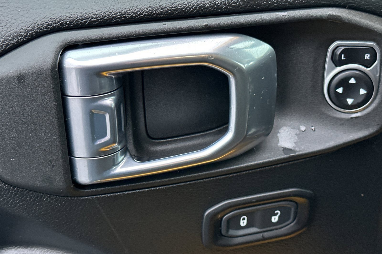 Used 2021 Jeep Wrangler Unlimited Sport image 11