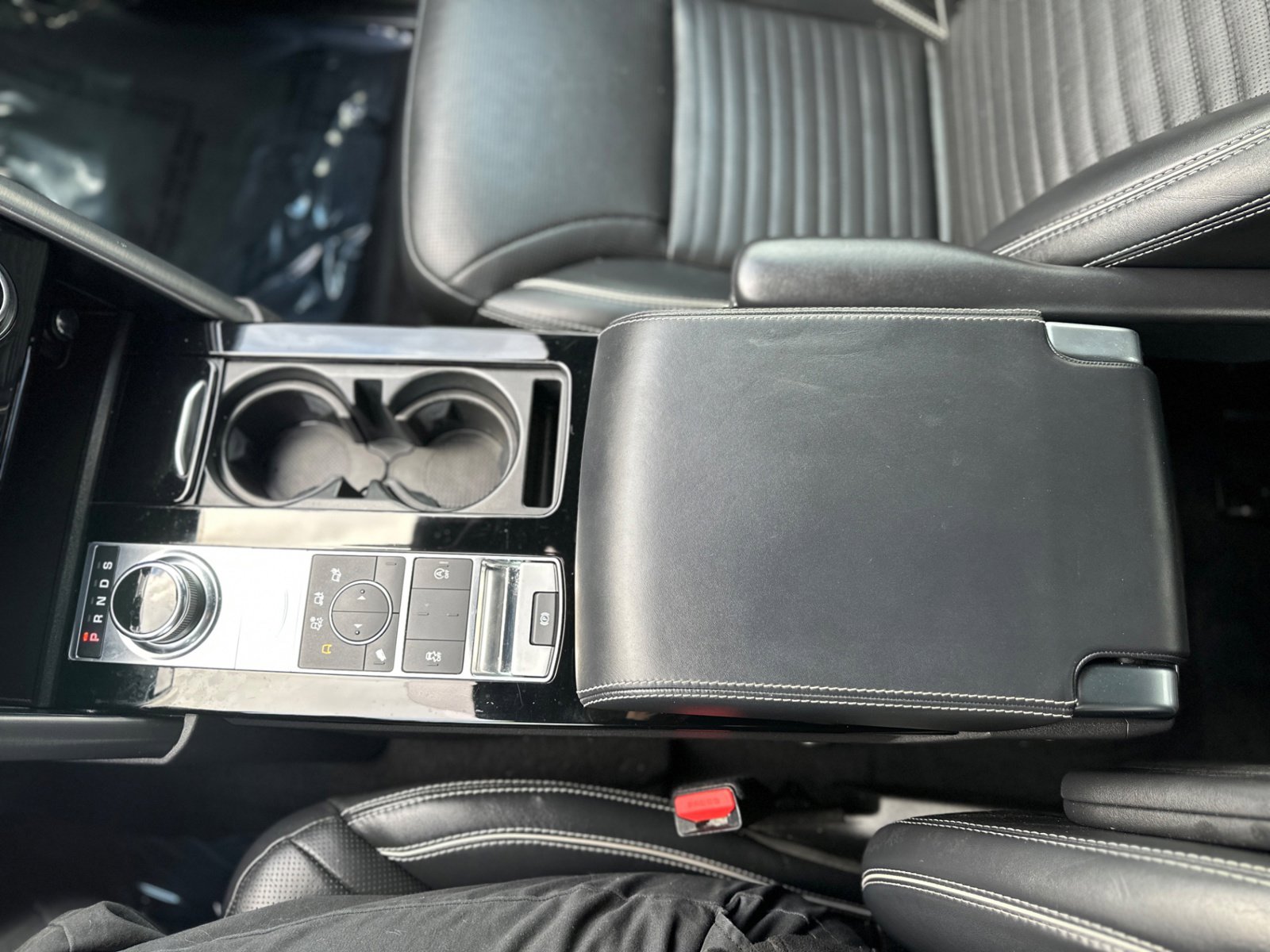 Used 2020 Land Rover Discovery HSE AWD/4WD image 34